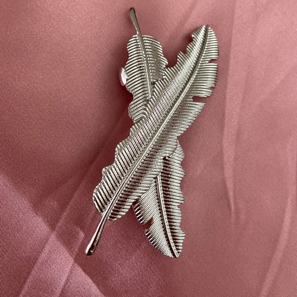 💕Last one SILVER Feather Hair Clip Pins - Picture 5 of 8
